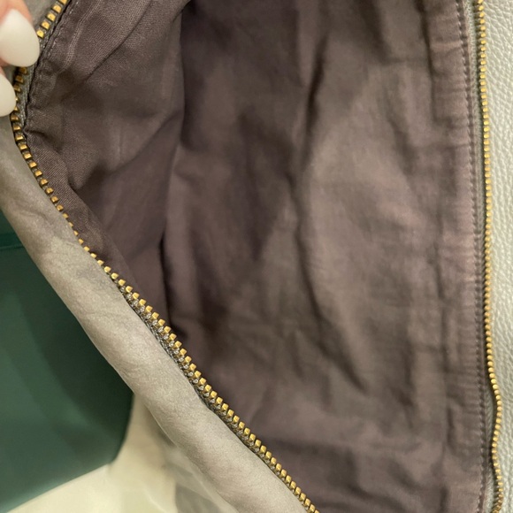 Marc Jacobs mixed leather/suede bag with multiple pockets and handle options - Picture 6 of 7